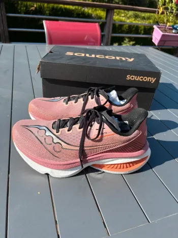 Used Saucony Endorphin Azura bike — image 7 of 9