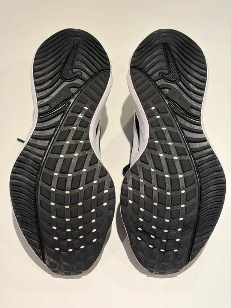 Used Nike Vomero 16 bike — image 4 of 4
