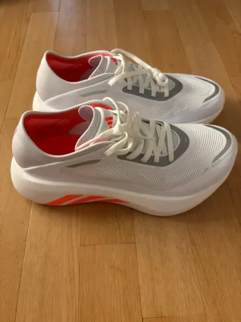 Gebrauchtes Adidas Hyperboost Run Running Shoes