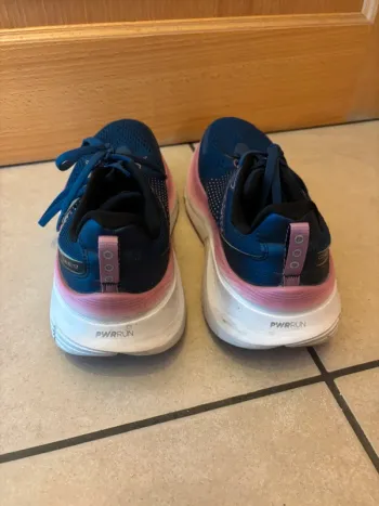 Tweedehands Saucony Running Shoes bike — afbeelding 4 van 6