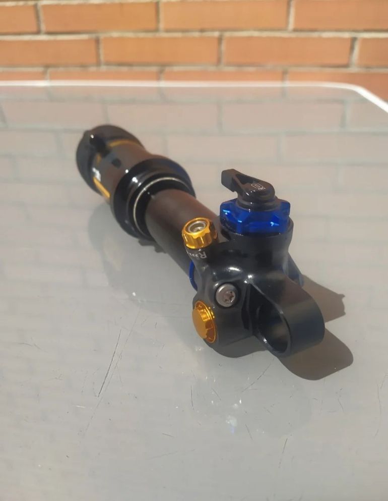 Gebrauchtes Öhlins TX2C Air 2024 bike — Bild 3 von 10