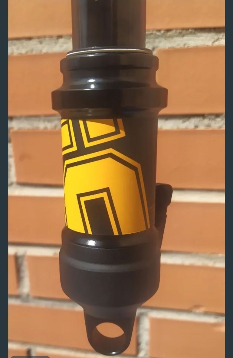 Gebrauchtes Öhlins TX2C Air 2024 bike — Bild 10 von 10