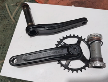 Race Face Aeffect 1x12 Crankset + Bottom Bracket Drivetrain & Pedals usato