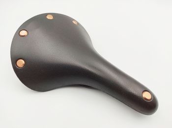 Gebrauchtes Brooks Cambium C19 Saddle Black with Gold Rivets Saddles & Seatposts