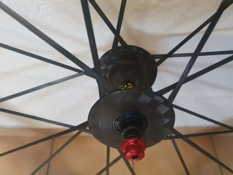 Brugt Mavic Cosmic Carbon Ultimate 2024 bike — billede 6 af 8