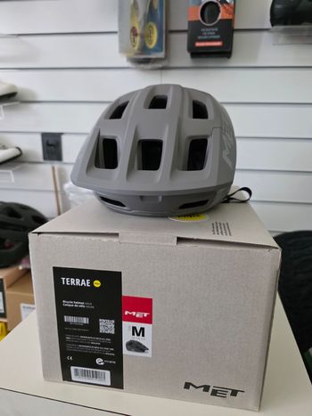 Used MET Terræ Helmet 2026 Cycling Accessories