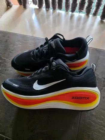 Použité Nike Vomero 18 Plus Running Shoes
