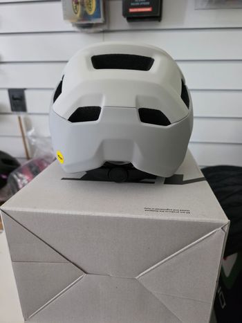 Brugt MET Terræ Helmet 2026 bike — billede 3 af 5