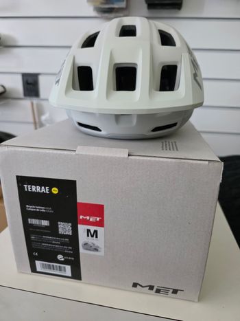 Used MET Terræ Helmet 2026 Cycling Accessories