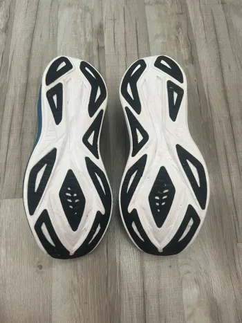 Used Asics Superblast FF Turbo+ bike — image 9 of 10