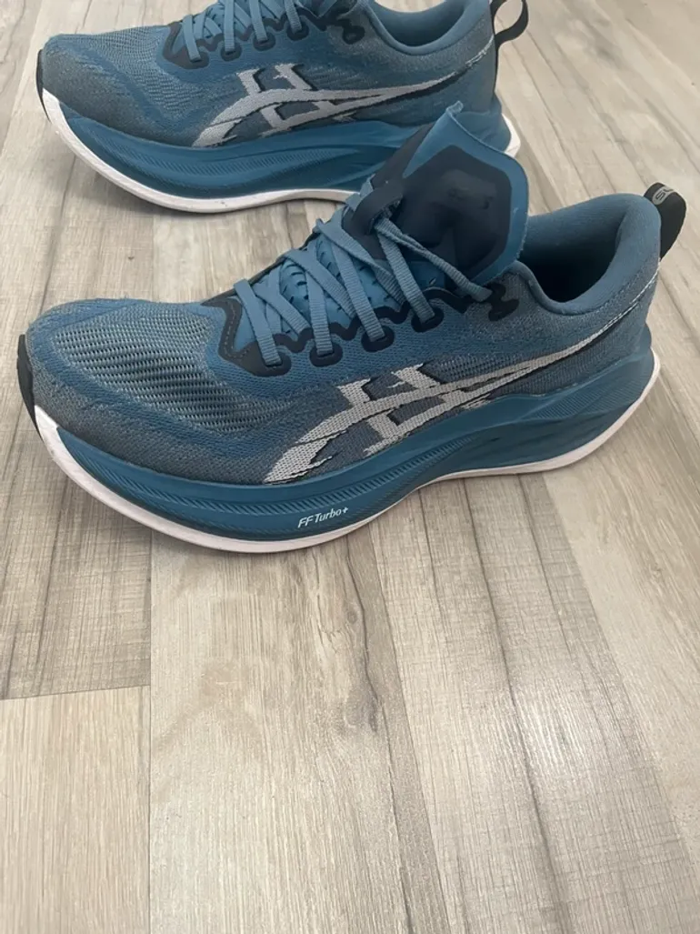 Used Asics Superblast FF Turbo+ bike — image 2 of 10