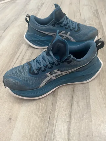 Used Asics Superblast FF Turbo+ bike — image 7 of 10