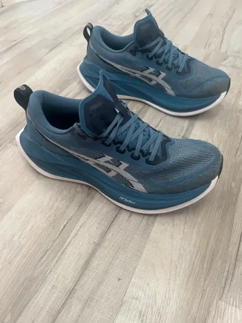 Used Asics Superblast FF Turbo+ bike — image 5 of 10