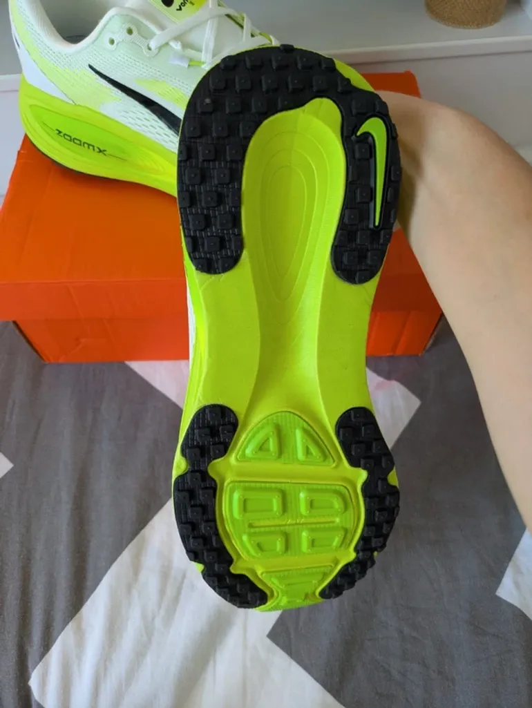 Used Nike Vomero 18 bike — image 11 of 14