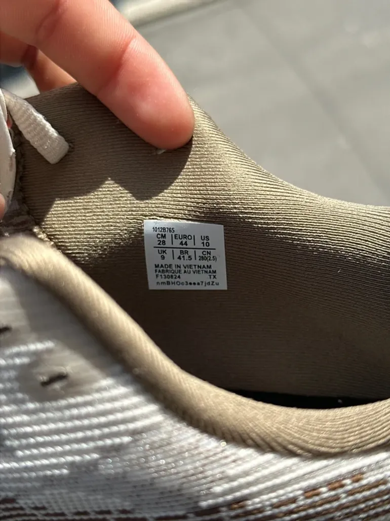 Asics Novablast 5 bike d'occasion — image 4 sur 5