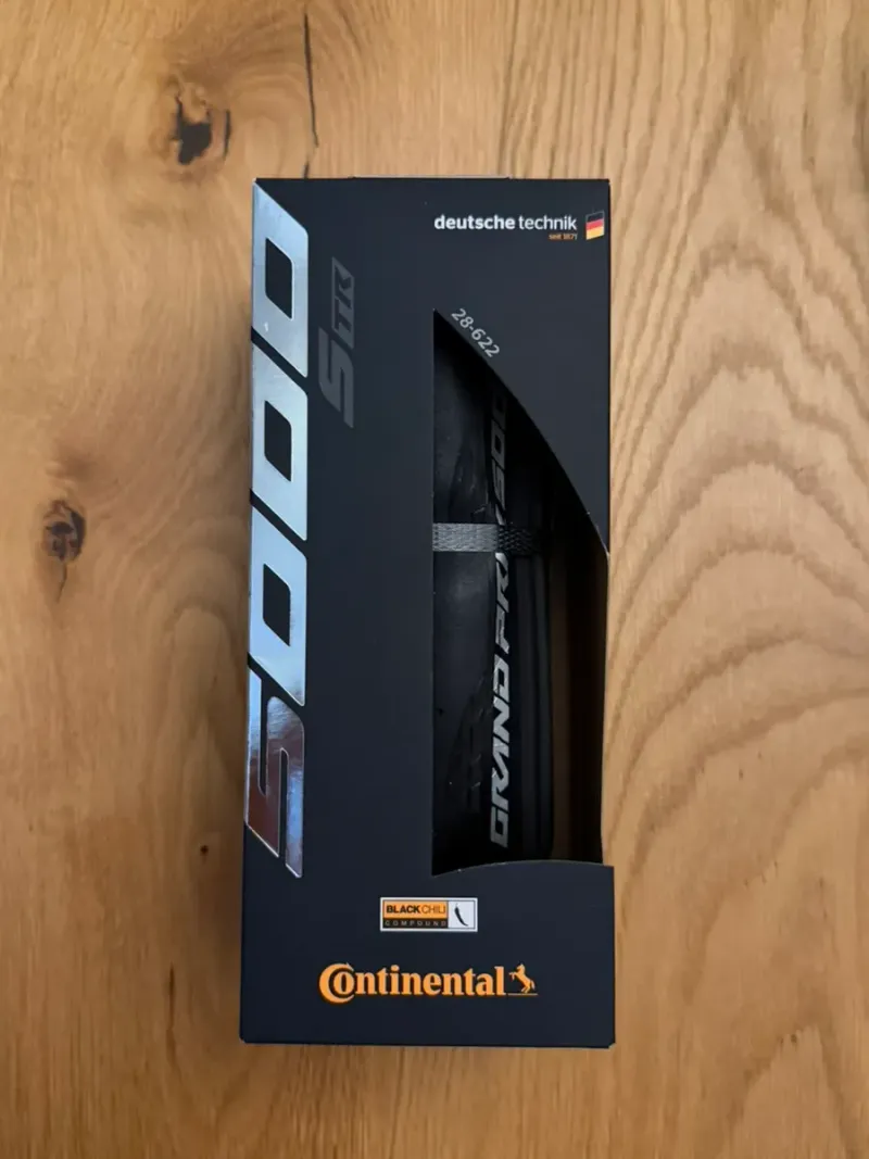 Brugt Continental GP 5000S TR TL Tyres & Tubes