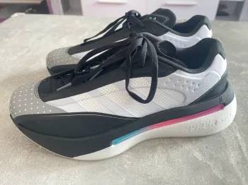 Adidas HYPERBOOST NOVA Running Shoes de segunda mano