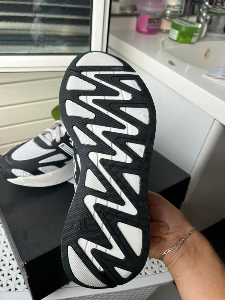Adidas adizero bike d'occasion — image 4 sur 6