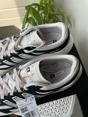 Adidas adizero bike d'occasion — image 5 sur 6