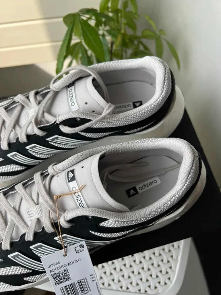 Adidas adizero bike d'occasion — image 5 sur 6