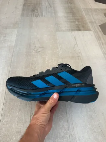 Used Adidas Adistar 4 BYD Running Shoes