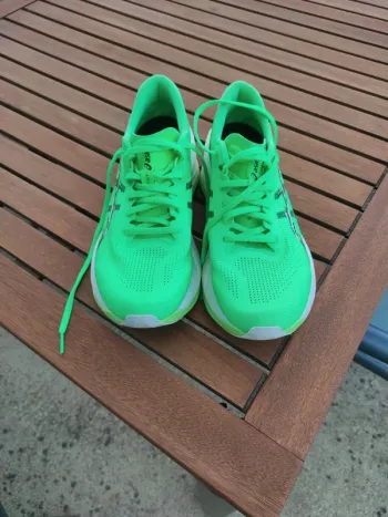 Used Asics Sonicblast Running Shoes