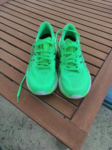 Used Asics Sonicblast Running Shoes