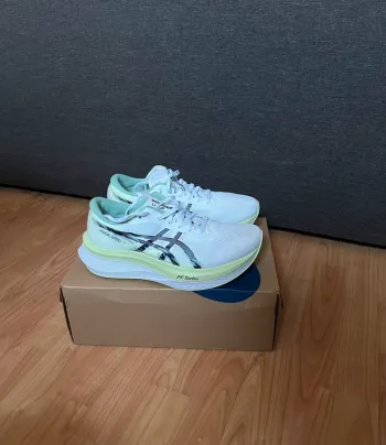 Tweedehands Asics Magic Speed 4 bike — afbeelding 2 van 4