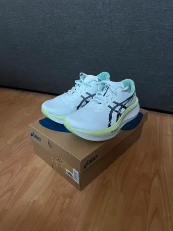 Tweedehands Asics Magic Speed 4 Running Shoes