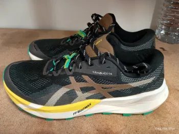 Used Asics Trabuco 14 Running Shoes