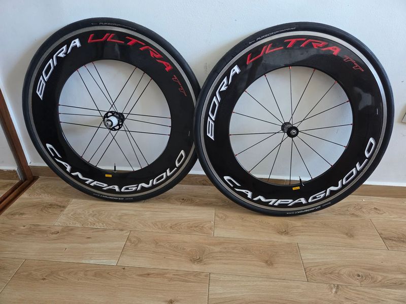 Käytetty Campagnolo Bora Ultra TT Wheels Wheels