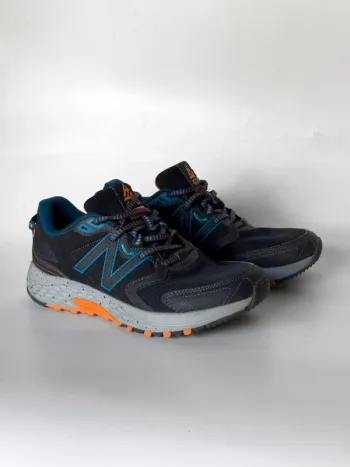 Used New Balance 410 v7 bike — image 3 of 14