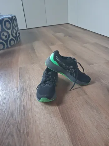 Used Asics Running Shoes Running Shoes