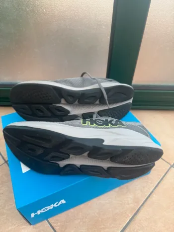 Tweedehands Hoka Shoes bike — afbeelding 2 van 4