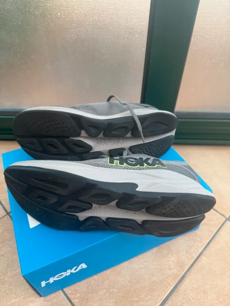 Tweedehands Hoka Shoes bike — afbeelding 2 van 4