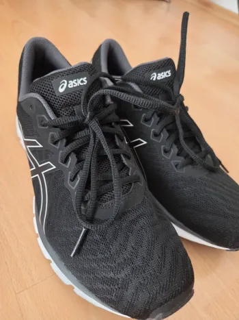 Used Asics Gel Zaraca 5 Running Shoes