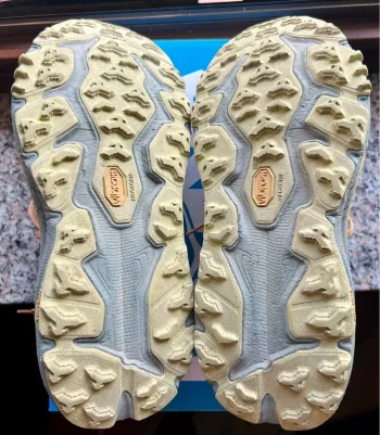 Used Hoka Speedgoat 6 bike — image 3 of 5