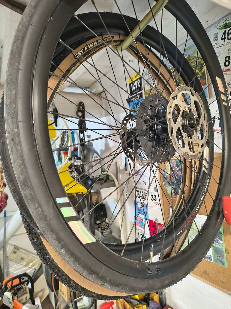 Použité Shimano Road Wheels 2024 bike — obrázek 4 z 5