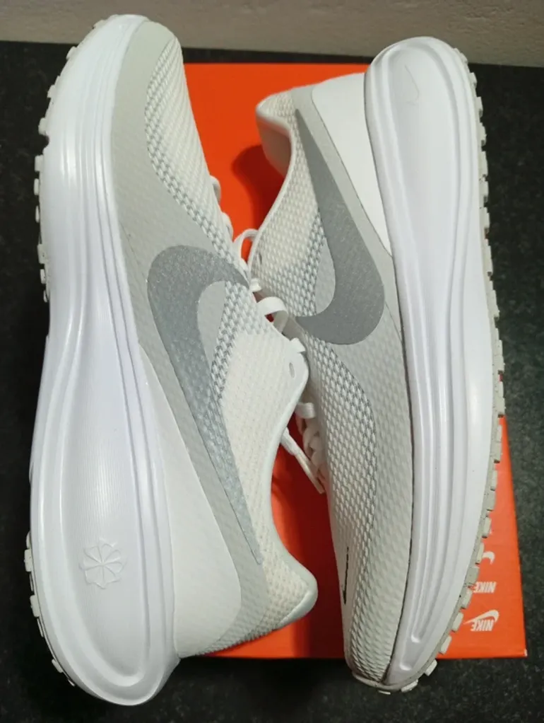 Used Nike Revolution bike — image 6 of 15