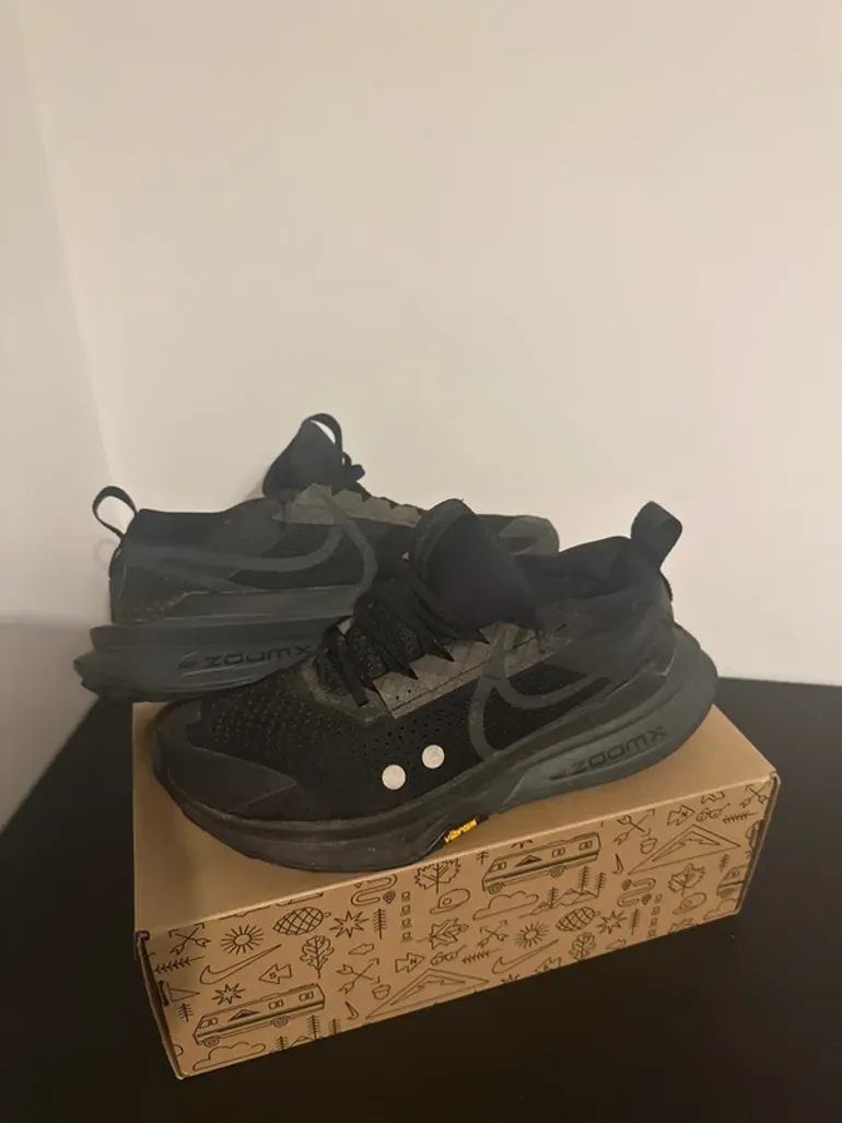Used Nike Zegama Trail 2 Gore-Tex bike — image 5 of 8