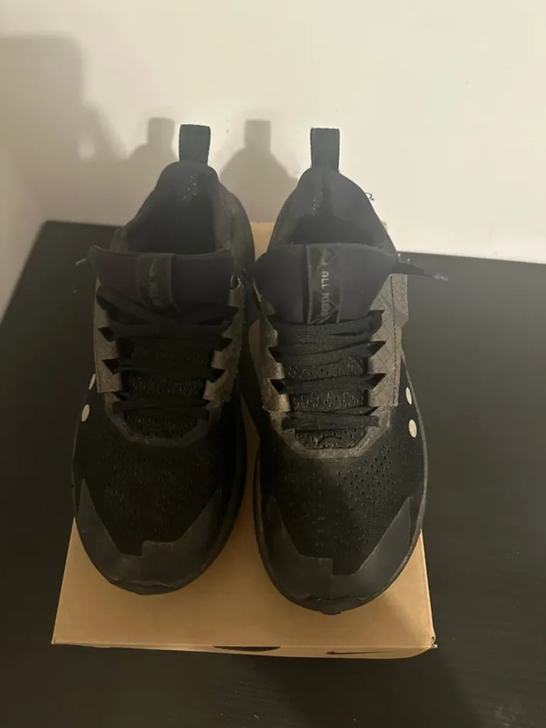 Used Nike Zegama Trail 2 Gore-Tex bike — image 4 of 8