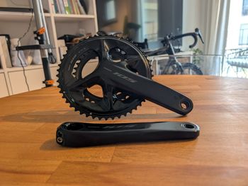 Used Shimano 105 R7100 Crankset Drivetrain & Pedals
