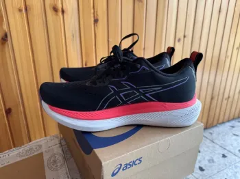 Used Asics Glideride Max Running Shoes