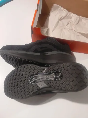 Używany Nike Air Winflo 11 bike — zdjęcie 10 z 14