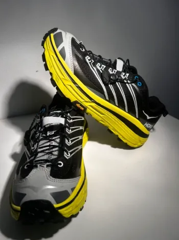 Käytetty Hoka Shoes Running Shoes