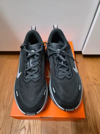 Käytetty Nike Vomero 18 Plus bike — kuva 4 / 6