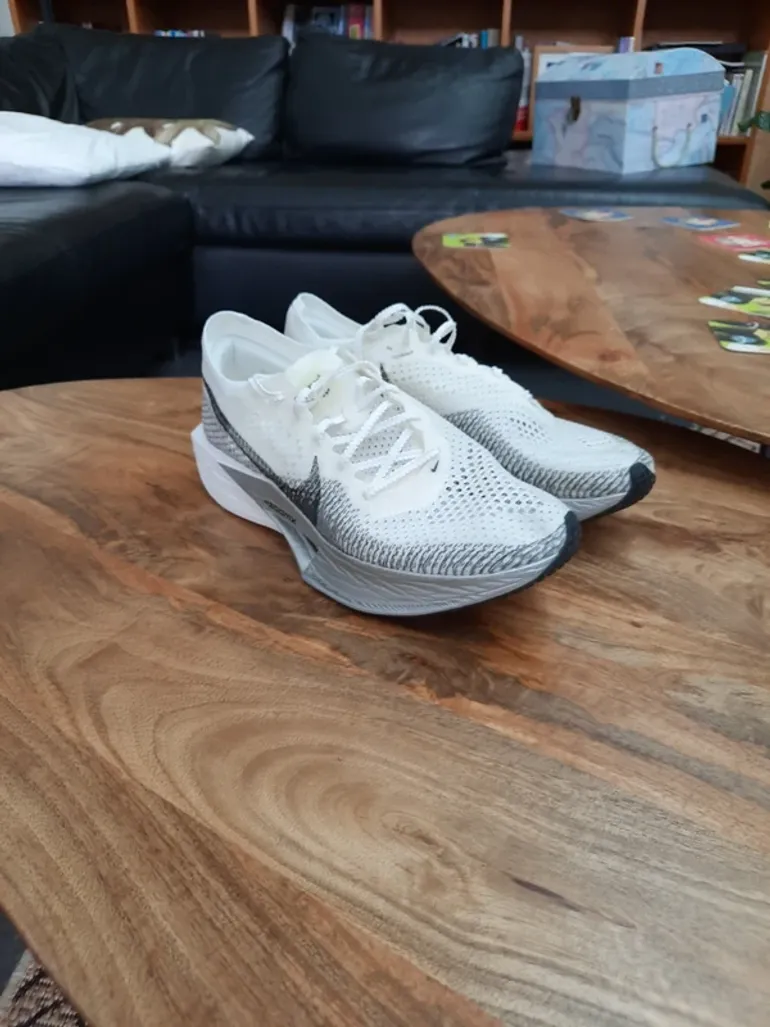 Used Autre Vaporfly 3 bike — image 5 of 7