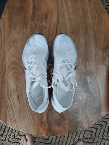Used Autre Vaporfly 3 bike — image 4 of 7