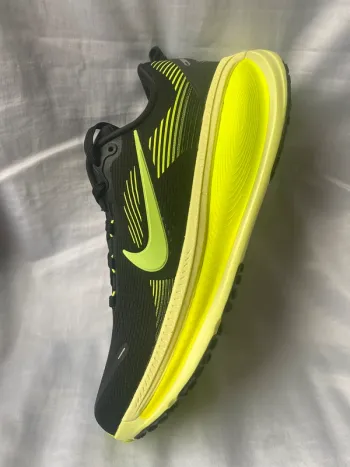 Używany Nike Vomero 18 bike — zdjęcie 8 z 15