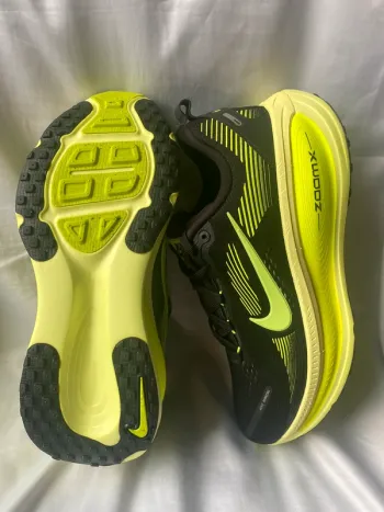 Używany Nike Vomero 18 bike — zdjęcie 11 z 15
